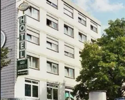 Exterior building of City Hotel Kaiserhof Saarbrücken